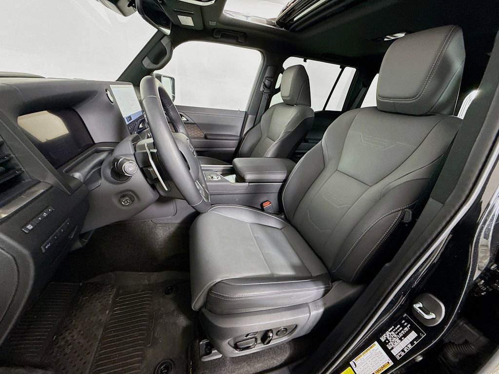 Certified 2024 Lexus GX 550 w/ Accessory Package (Z1) image 19