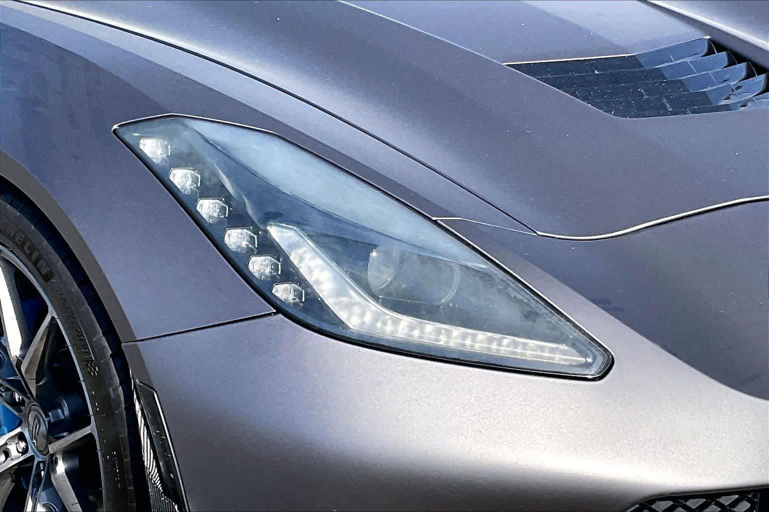 Used 2019 Chevrolet Corvette Stingray Coupe w/ 1LT RWD image 21