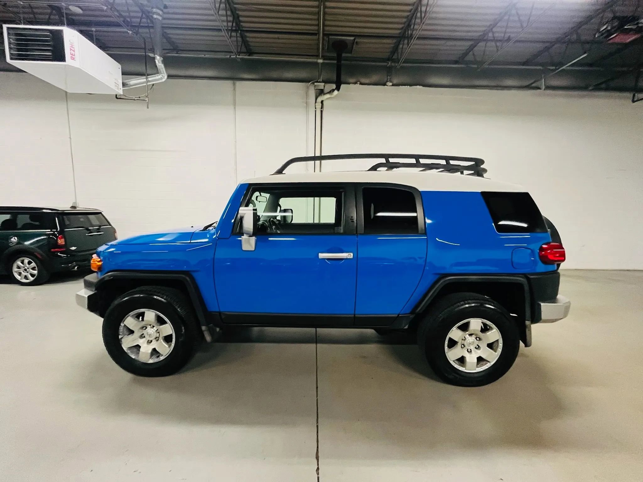 Used 2007 Toyota FJ Cruiser 4WD image 5