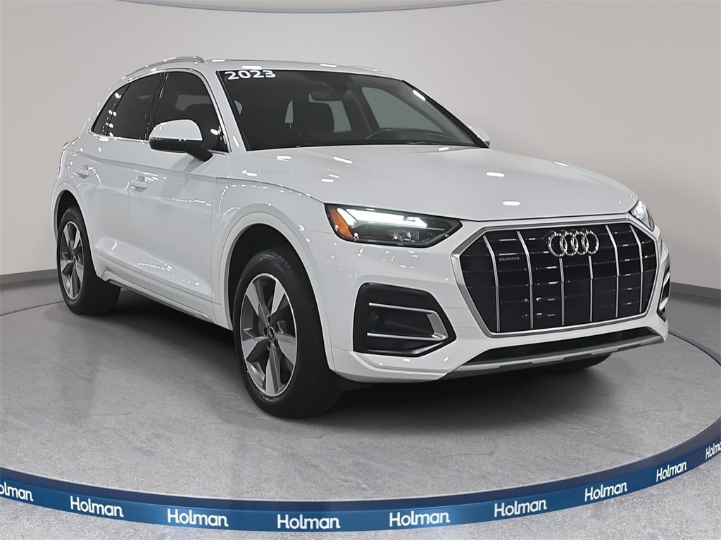 Certified 2023 Audi Q5 2.0T Premium w/ Convenience Package image 3