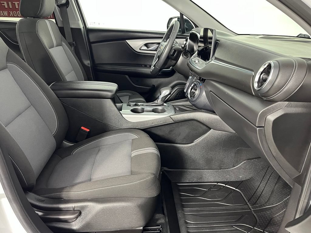 Used 2023 Chevrolet Blazer LT w/ Convenience Package FWD image 24