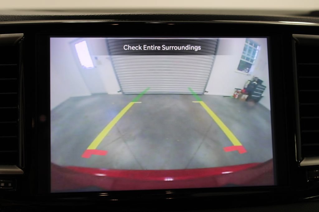 Used 2024 Chrysler Pacifica Touring-L FWD image 35