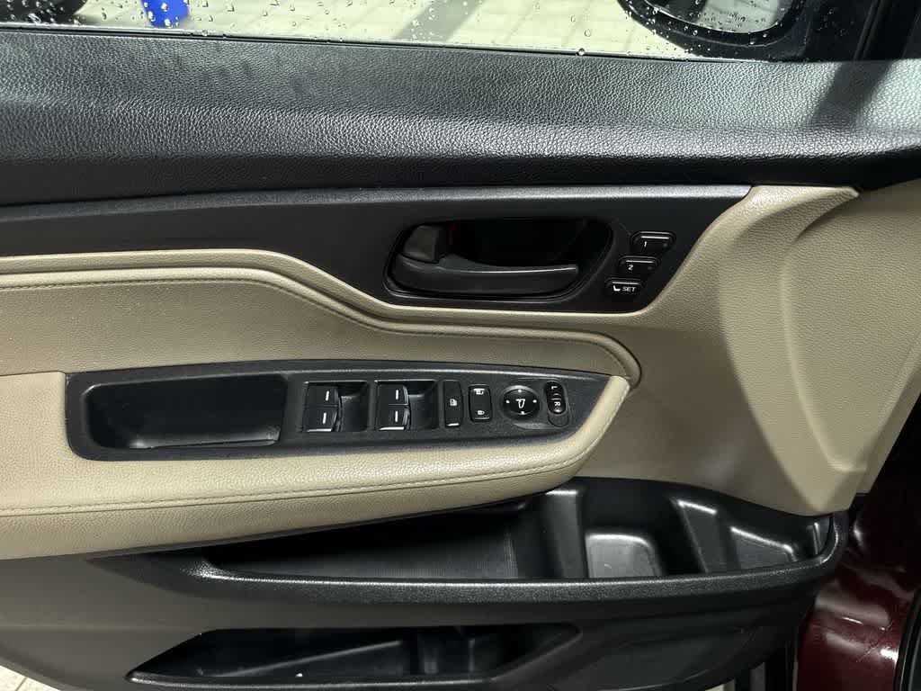 Used 2019 Honda Odyssey EX-L image 23
