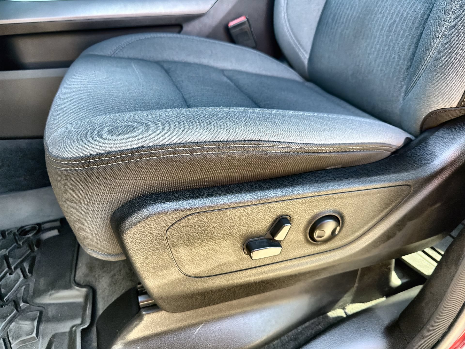 Used 2022 RAM 1500 Big Horn RWD image 12