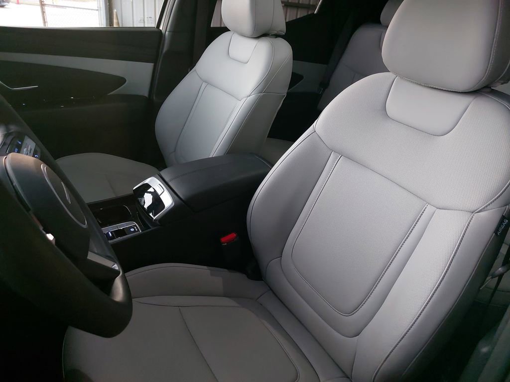 Certified 2025 Hyundai Santa Cruz SEL image 15