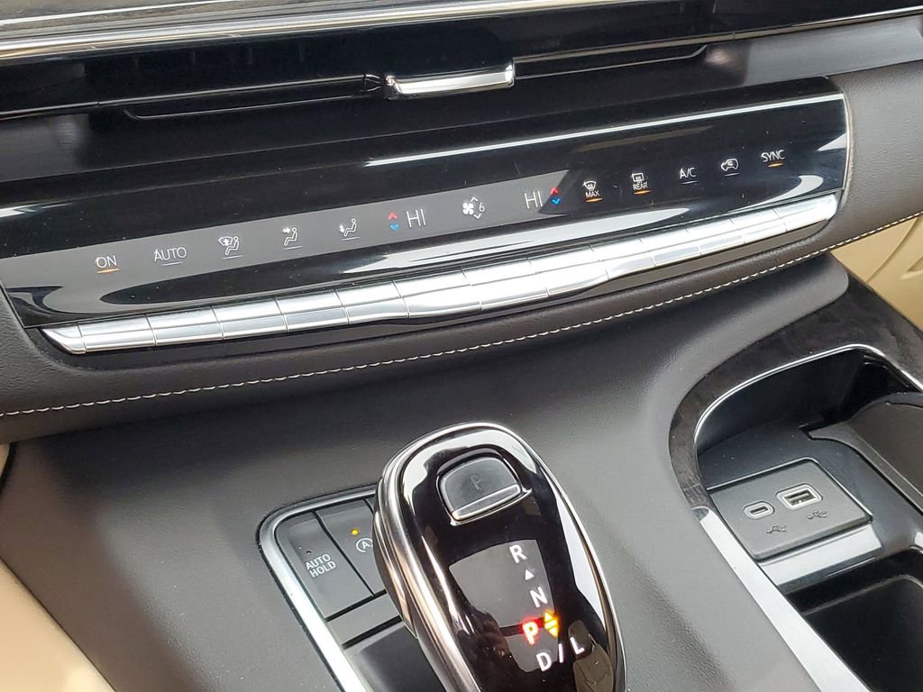 Certified 2024 Cadillac Escalade Premium Luxury w/ LPO, Floor Liner Package image 17