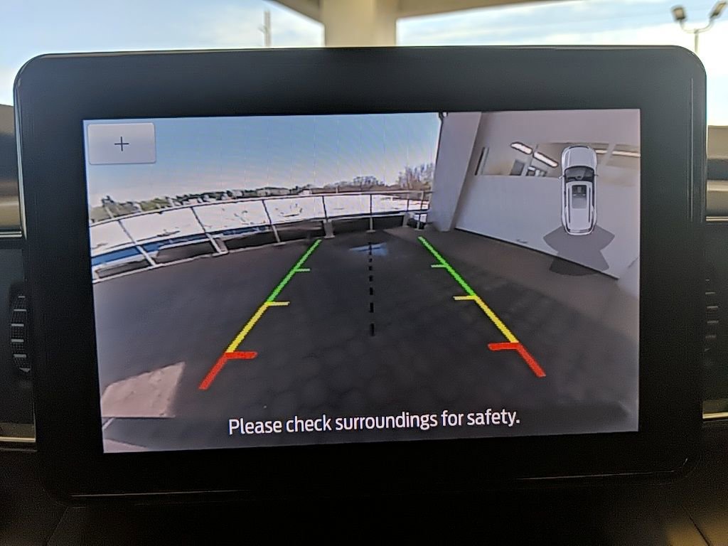 Used 2023 Ford Explorer XLT w/ Equipment Group 202A image 22