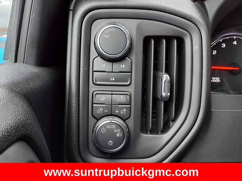 Used 2024 Chevrolet Silverado 2500 Custom w/ Custom Value Package image 15