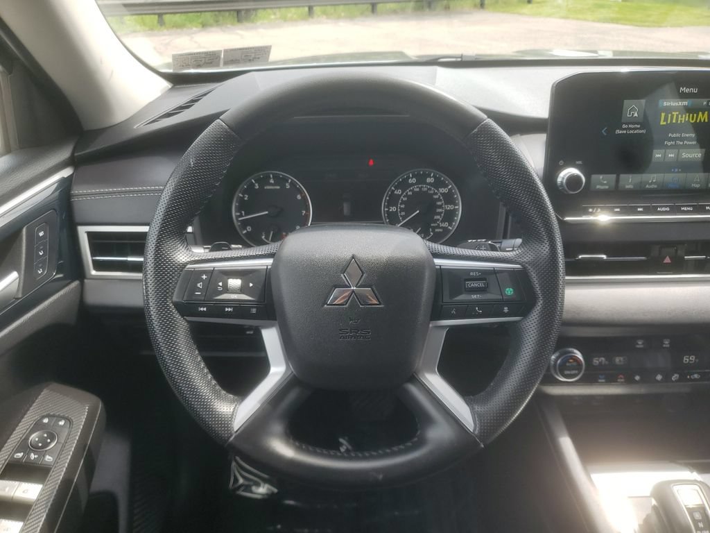 Used 2022 Mitsubishi Outlander SEL AWD/4WD image 13