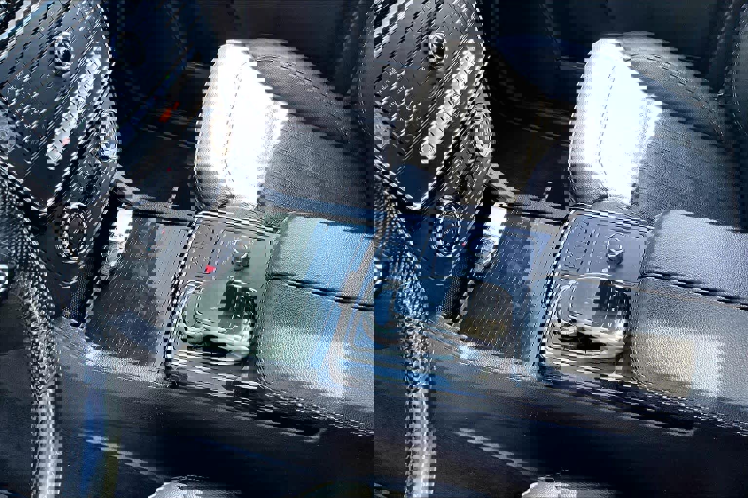 Used 2019 Mercedes-Benz GLE 400 4MATIC image 17