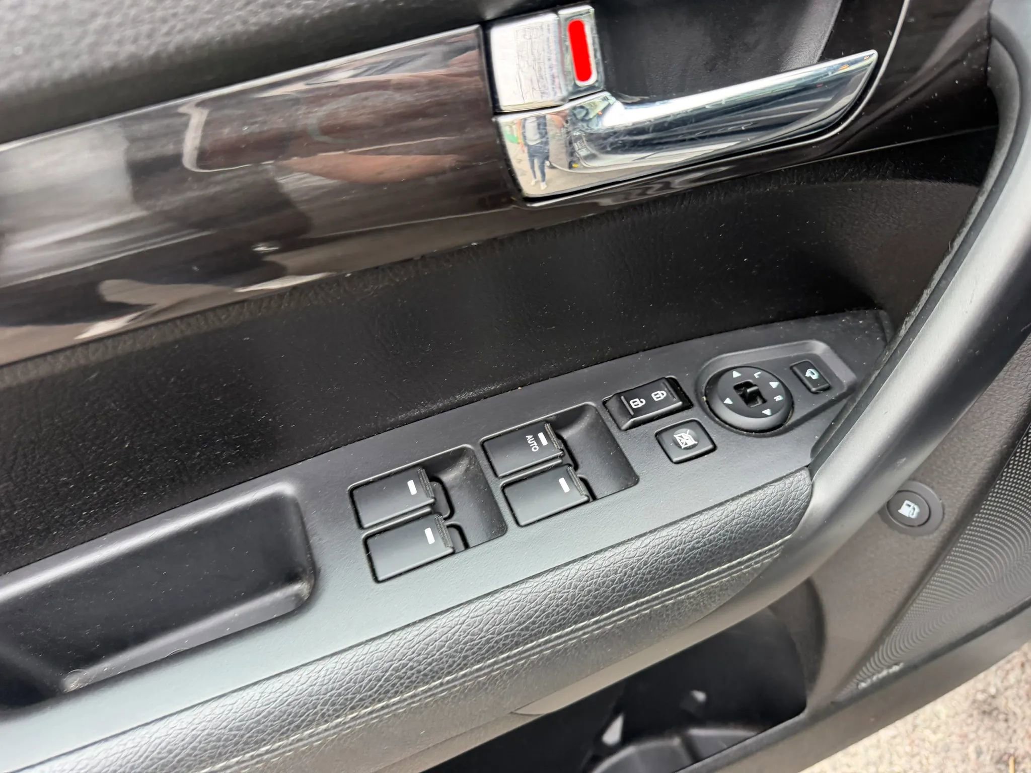 Used 2013 Kia Sorento SX w/ SX Premium Pkg image 21