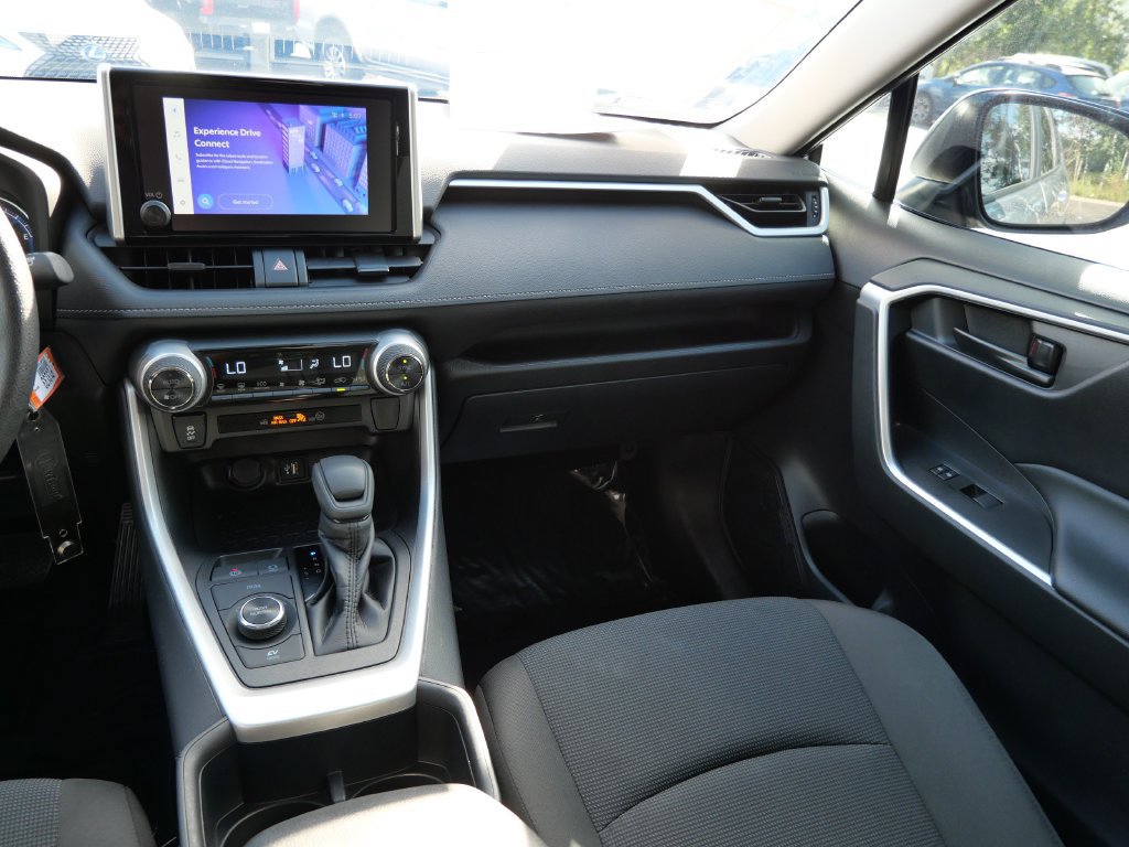 Certified 2025 Toyota RAV4 LE AWD/4WD image 14