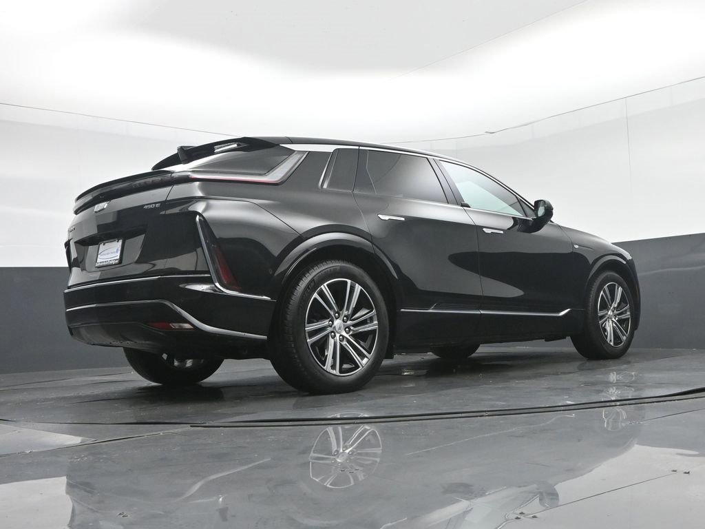 Used 2023 Cadillac Lyriq 2WD image 65