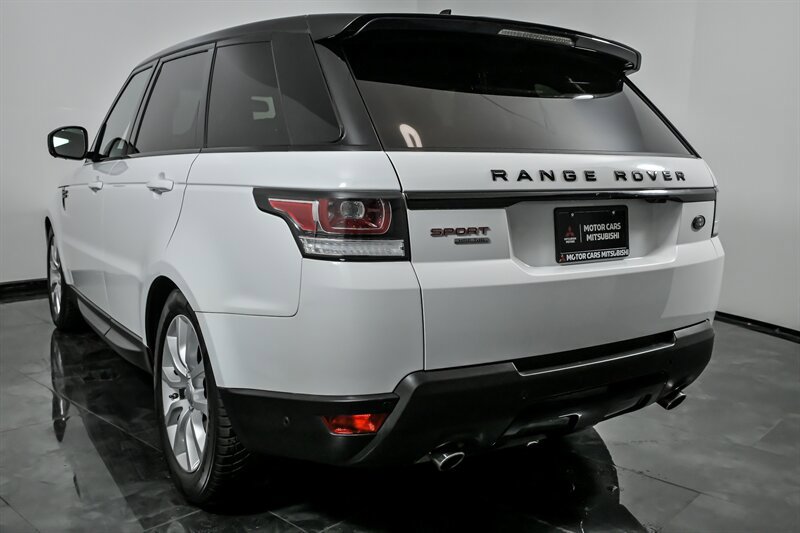 Used 2016 Land Rover Range Rover Sport HSE AWD/4WD image 8
