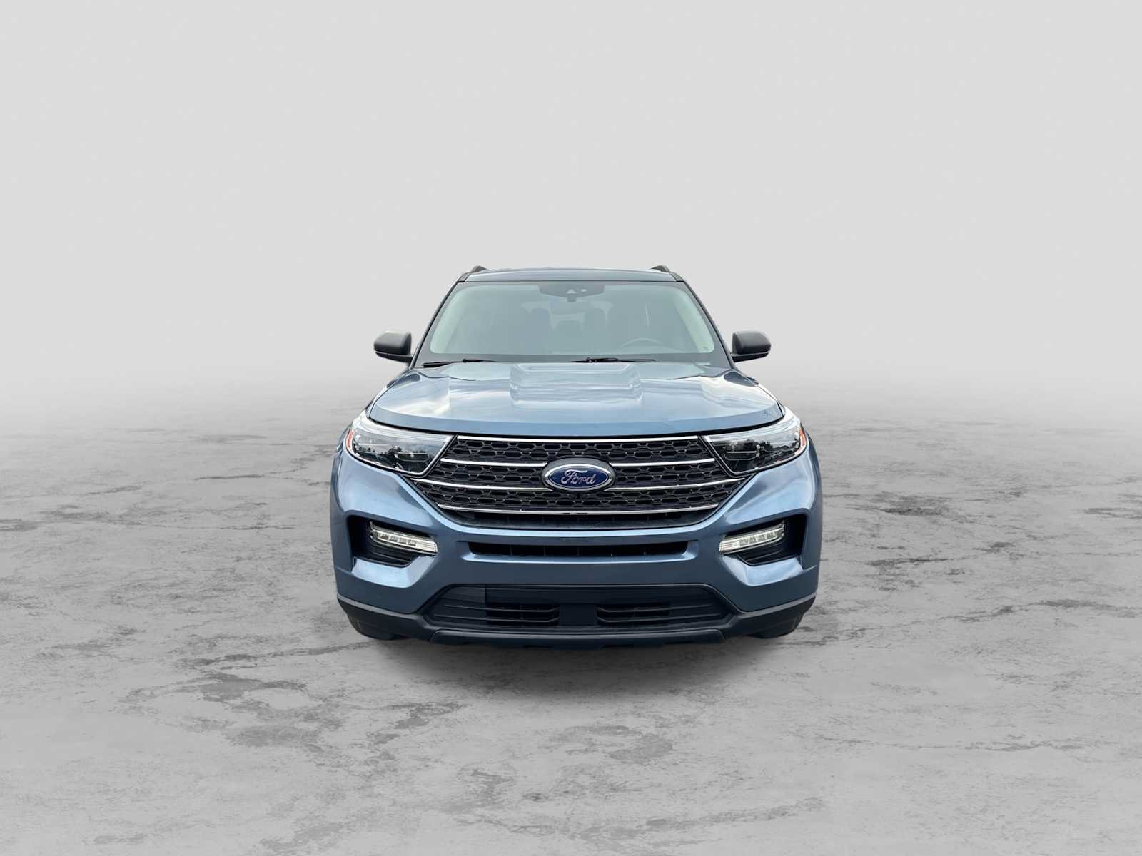 Used 2020 Ford Explorer XLT AWD/4WD image 3