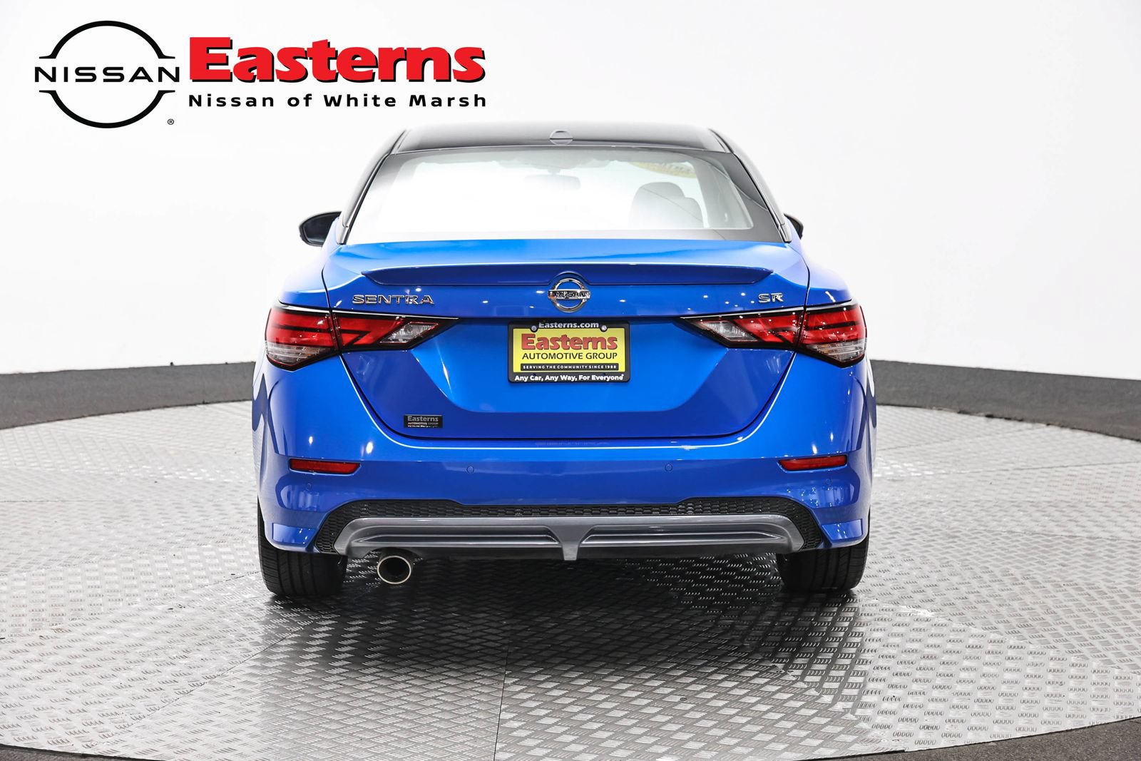 Used 2022 Nissan Sentra SR w/ SR Premium Package FWD image 6