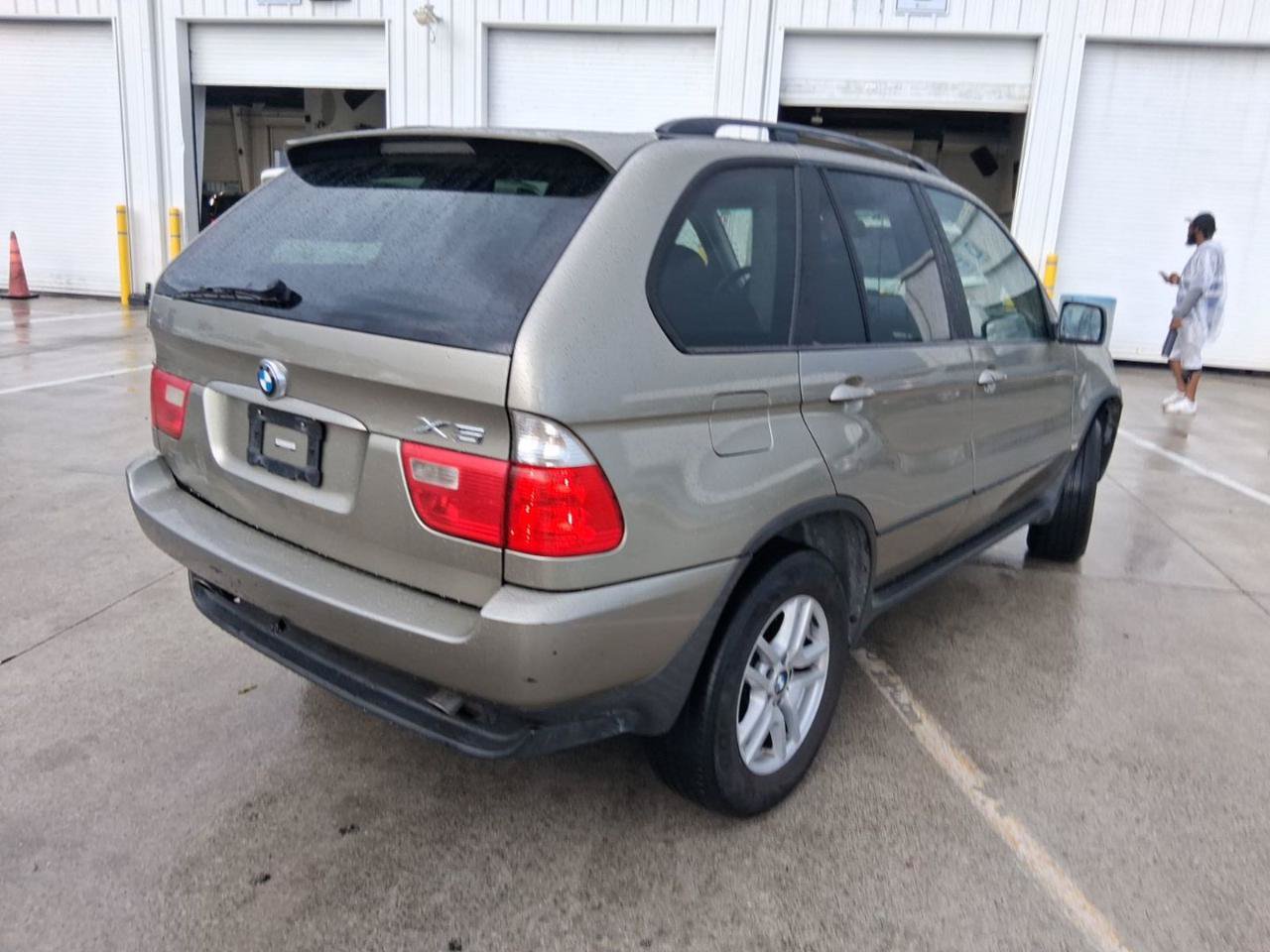 Used 2004 BMW X5 3.0i AWD/4WD image 3