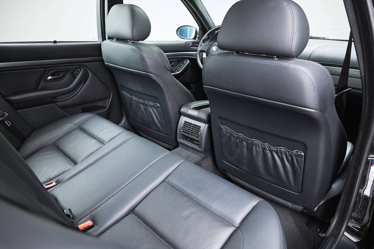 Used 2003 BMW M5 RWD image 79