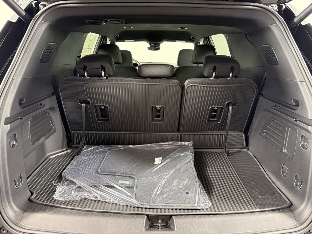 New 2026 Chevrolet Traverse LT w/ Driver Confidence Package image 11