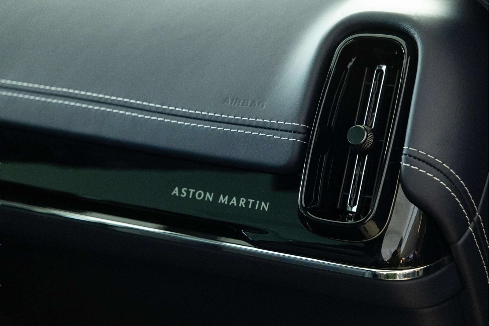 New 2026 Aston Martin DBX 707 AWD/4WD image 33