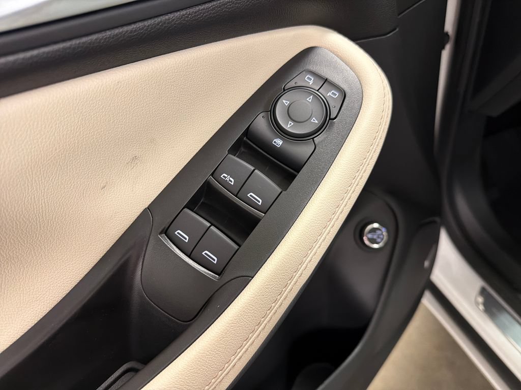 New 2026 Buick Encore GX Avenir w/ Avenir Technology Package FWD image 18