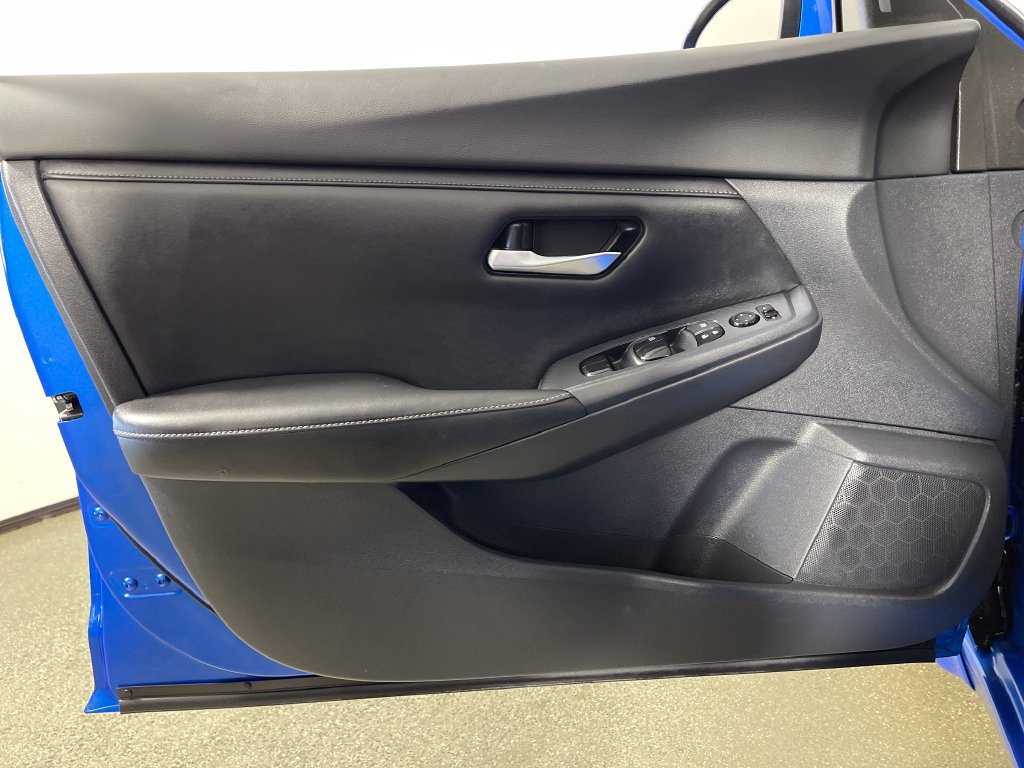 Used 2020 Nissan Sentra SV FWD image 17