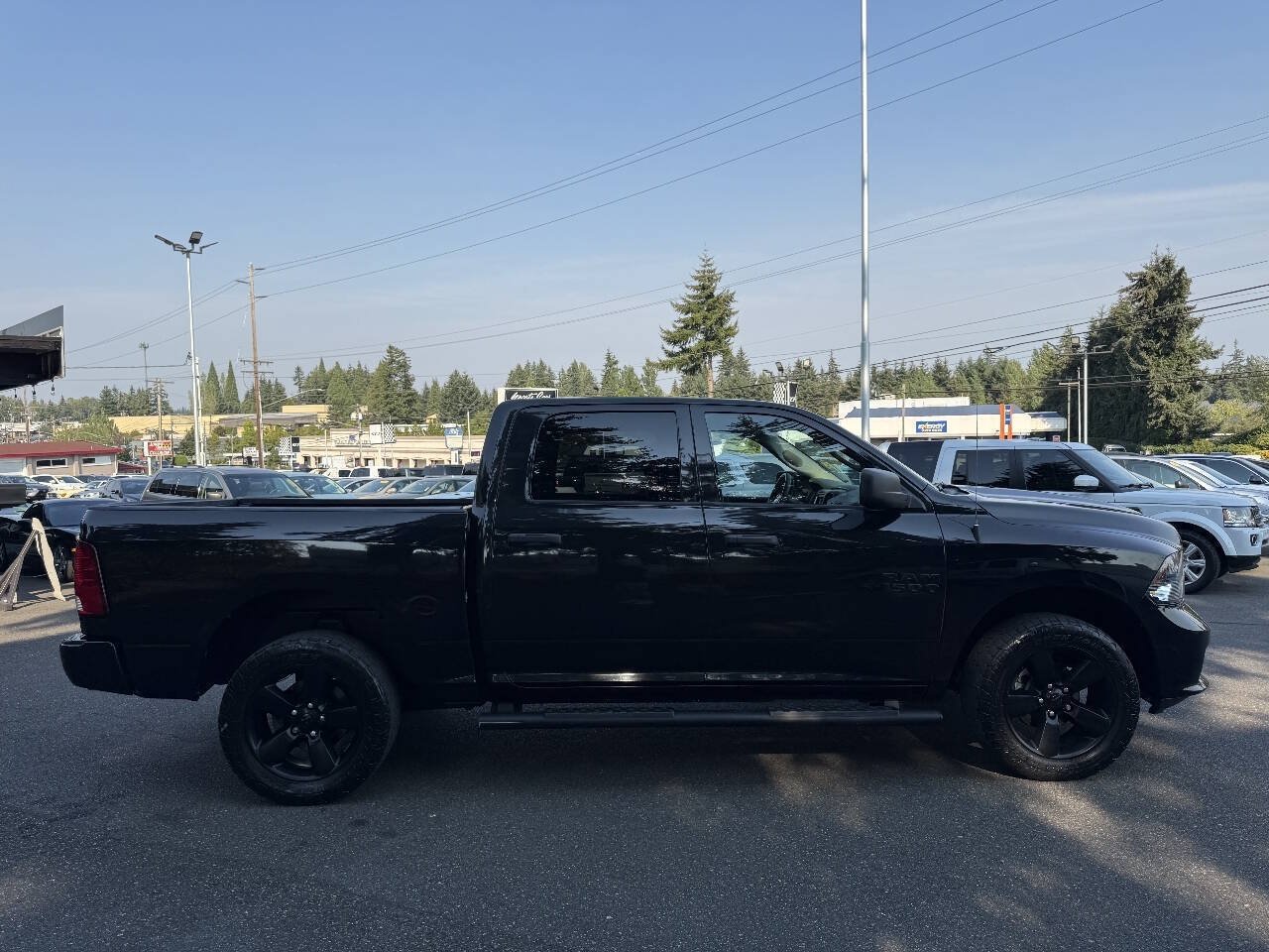 Used 2018 RAM 1500 Express w/ Wheel & Sound Group AWD/4WD image 5