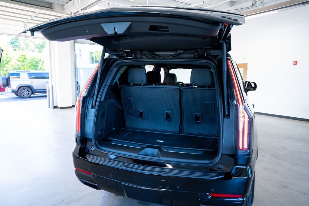 Used 2025 Cadillac Escalade Sport w/ LPO, ONYX Package image 49