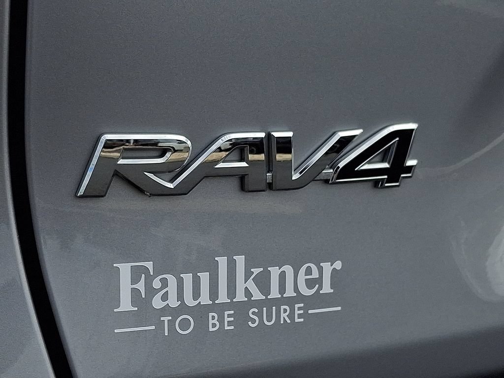 Certified 2025 Toyota RAV4 LE AWD/4WD image 29