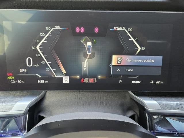 Used 2024 BMW i7 xDrive60 image 7