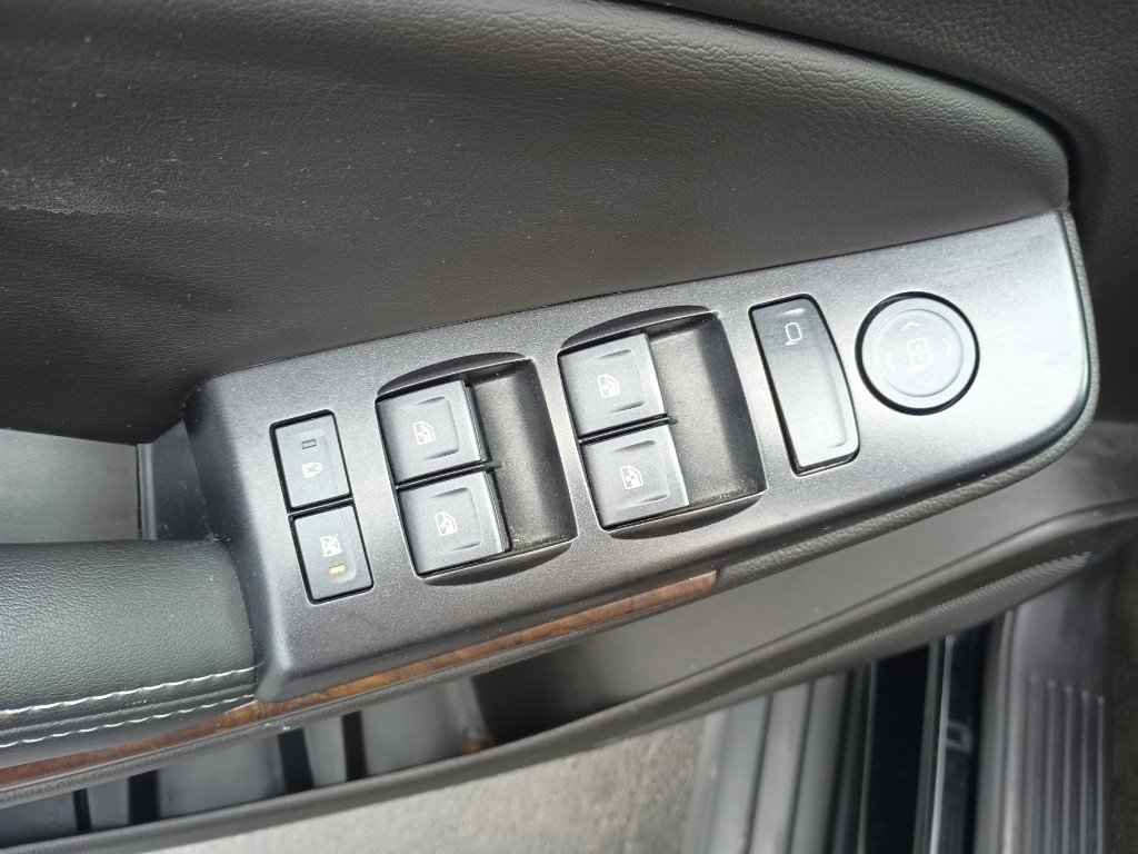 Used 2017 Chevrolet Tahoe LS w/ All-Season Package image 11