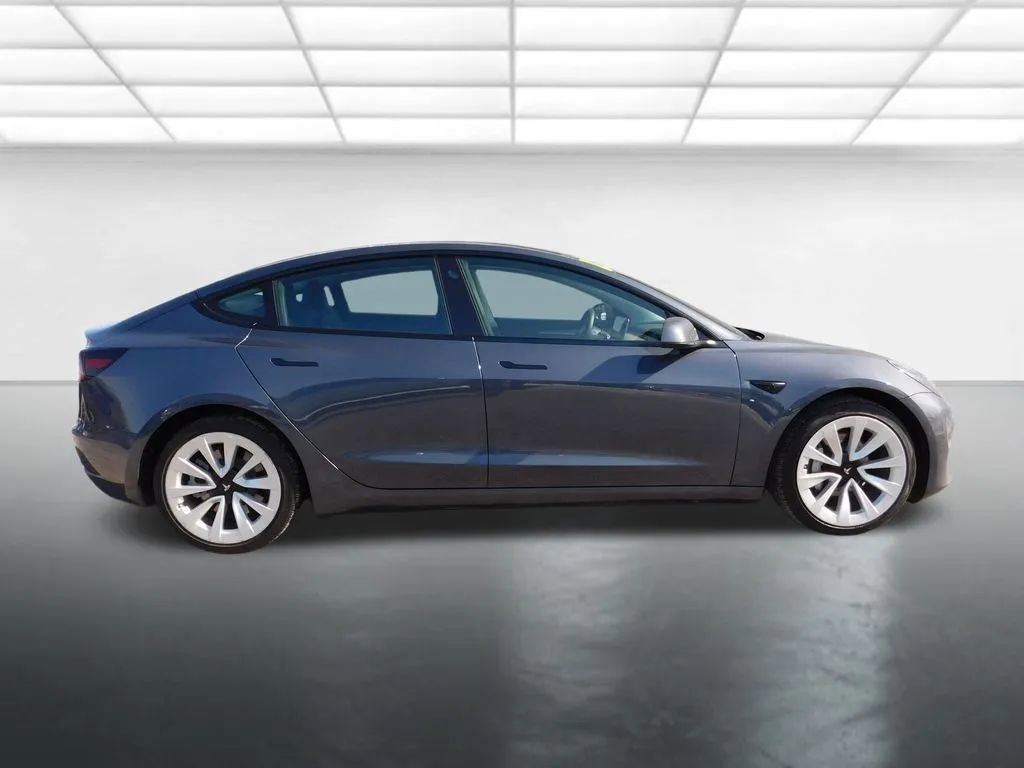 Used 2022 Tesla Model 3 Long Range image 4