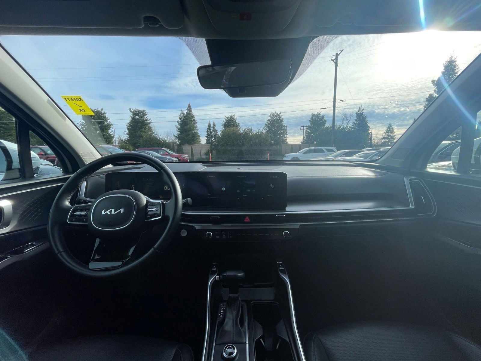 Used 2024 Kia Sorento S image 35