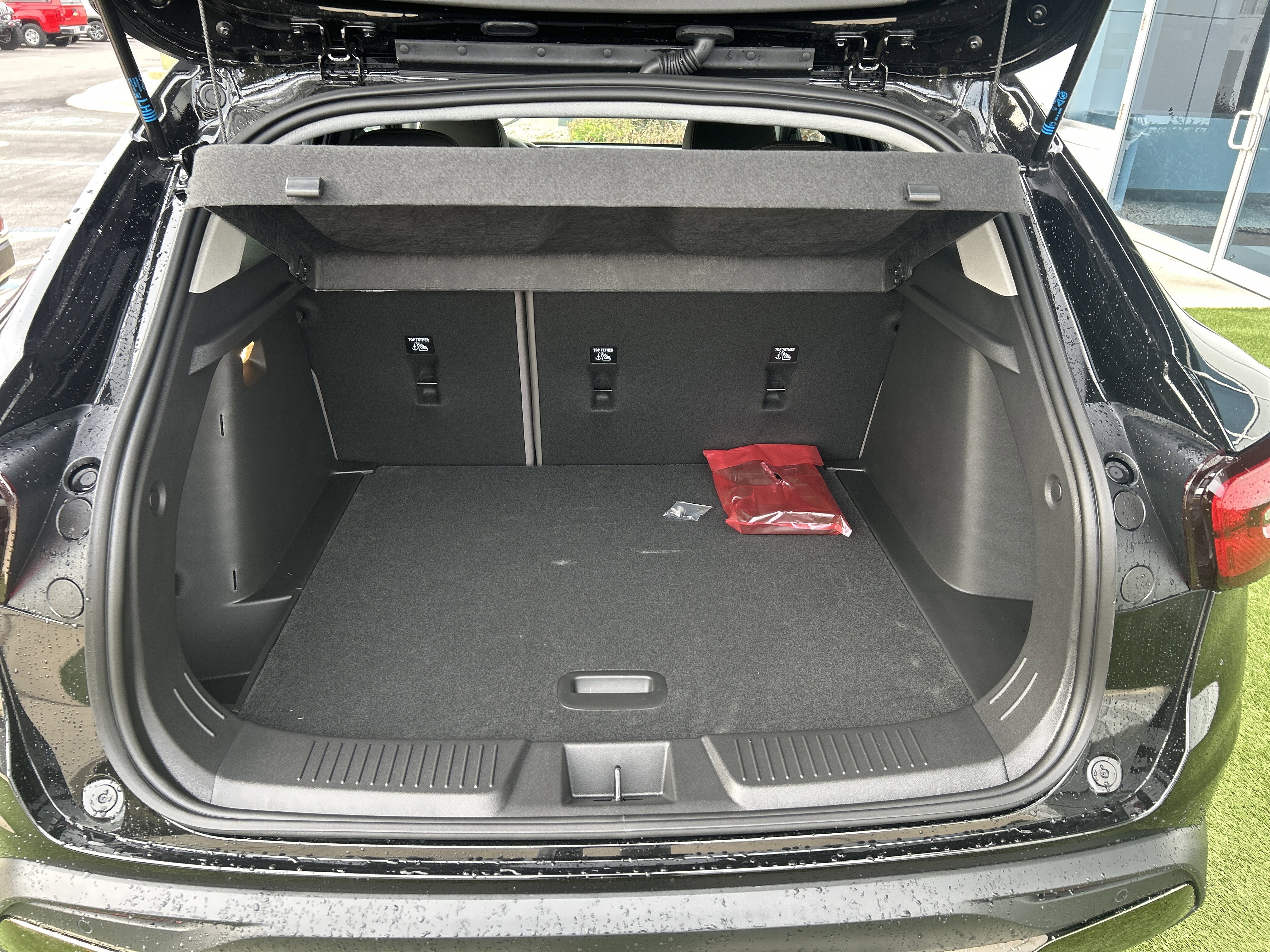 New 2025 Chevrolet Trax ACTIV w/ Sunroof Package image 7