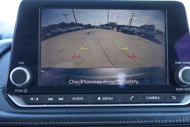Used 2024 Nissan Rogue SV AWD/4WD image 25
