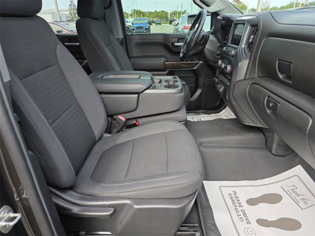 Used 2022 Chevrolet Silverado 1500 RST image 10
