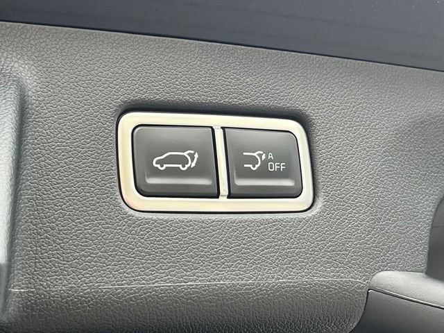 Certified 2025 Kia Sorento EX FWD image 13