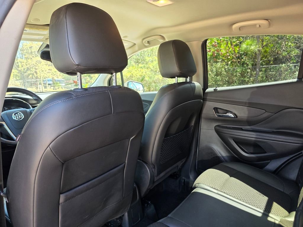 Used 2019 Buick Encore Sport Touring image 23