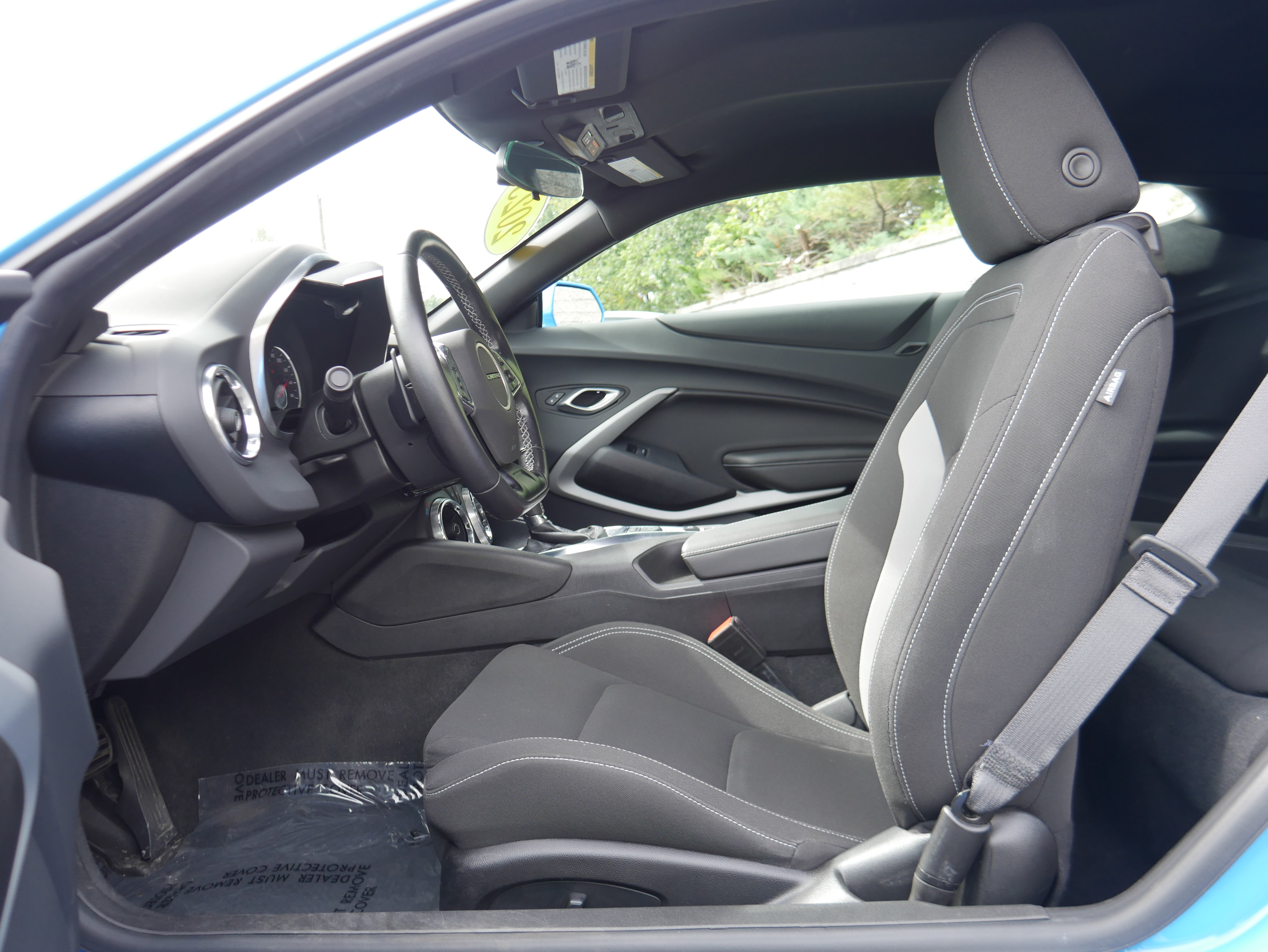 Used 2023 Chevrolet Camaro LT RWD image 13