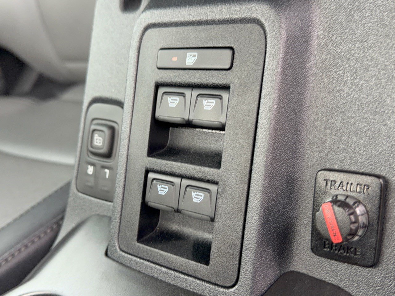Used 2023 Ford Bronco Everglades AWD/4WD image 15