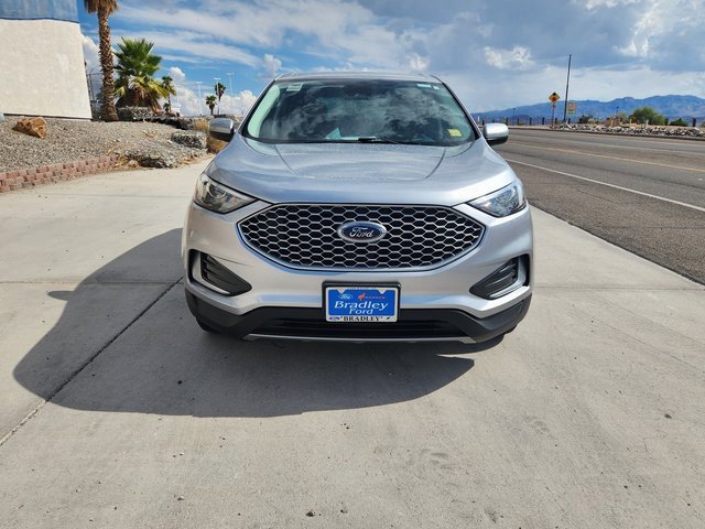 Used 2023 Ford Edge SEL image 2