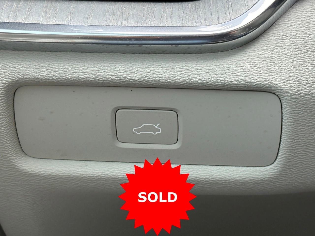 Certified 2023 Volvo S60 B5 Plus w/ Protection Package Premier image 20