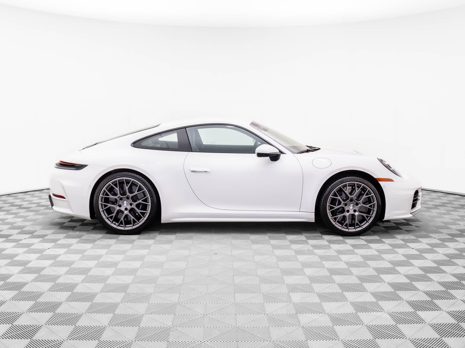 Used 2025 Porsche 911 Carrera S image 7