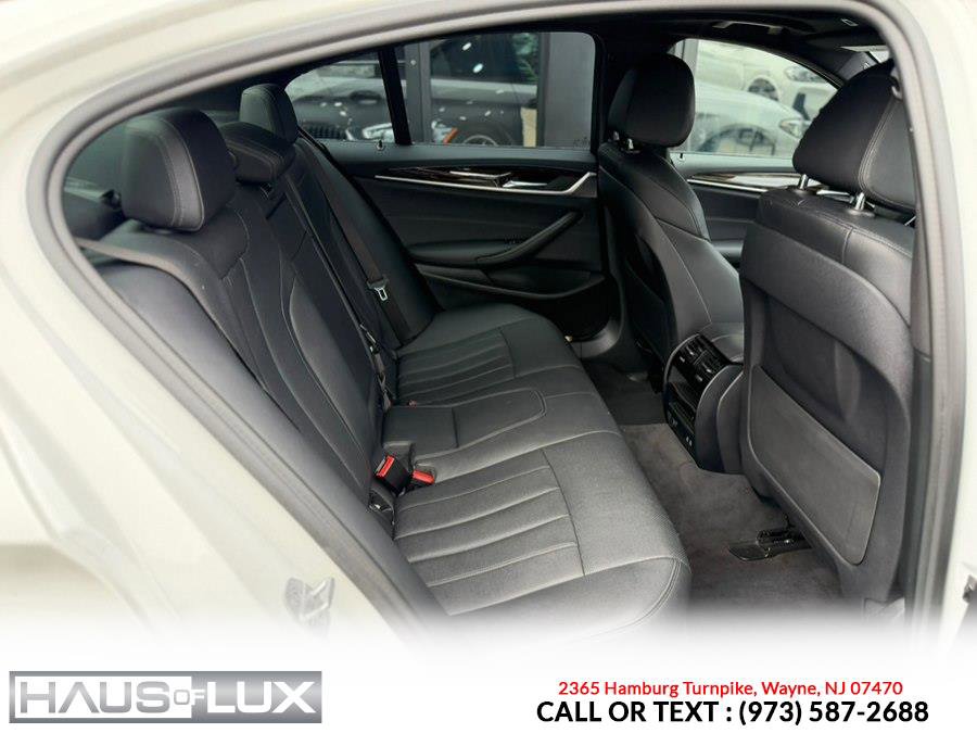 Used 2021 BMW 530i xDrive w/ Convenience Package AWD/4WD image 18