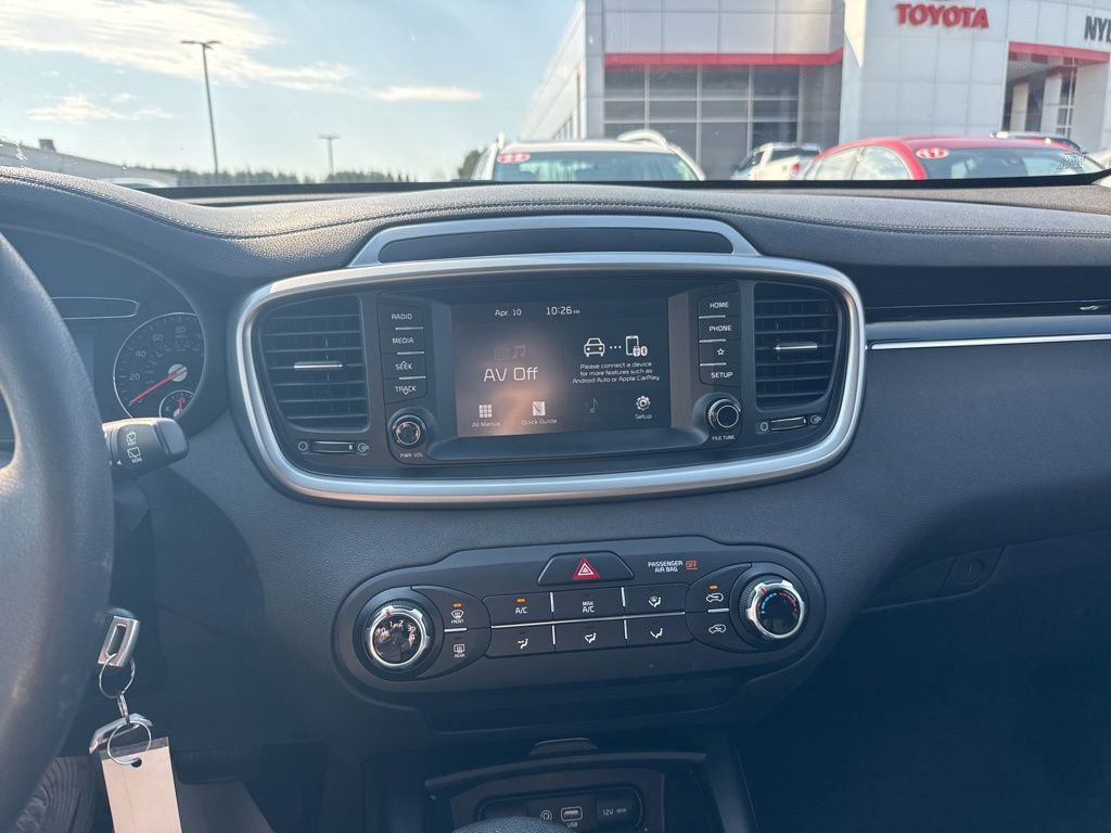 Used 2019 Kia Sorento LX image 22