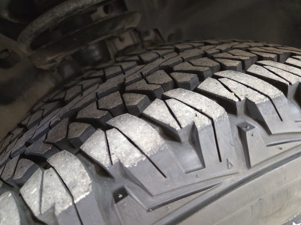 Used 2019 Jeep Cherokee Trailhawk image 26