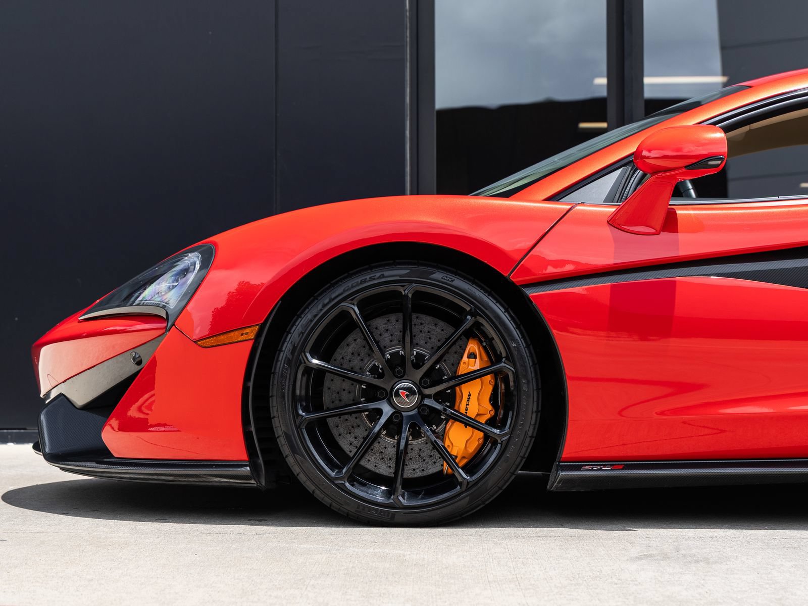 Used 2016 McLaren 570S Coupe RWD image 13