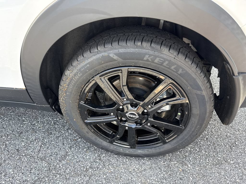 Used 2022 Nissan Kicks SV FWD image 19