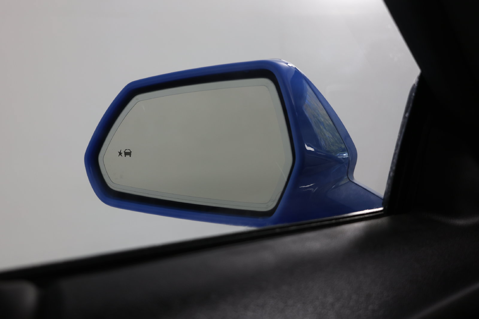 Used 2022 Chevrolet Camaro SS RWD image 16