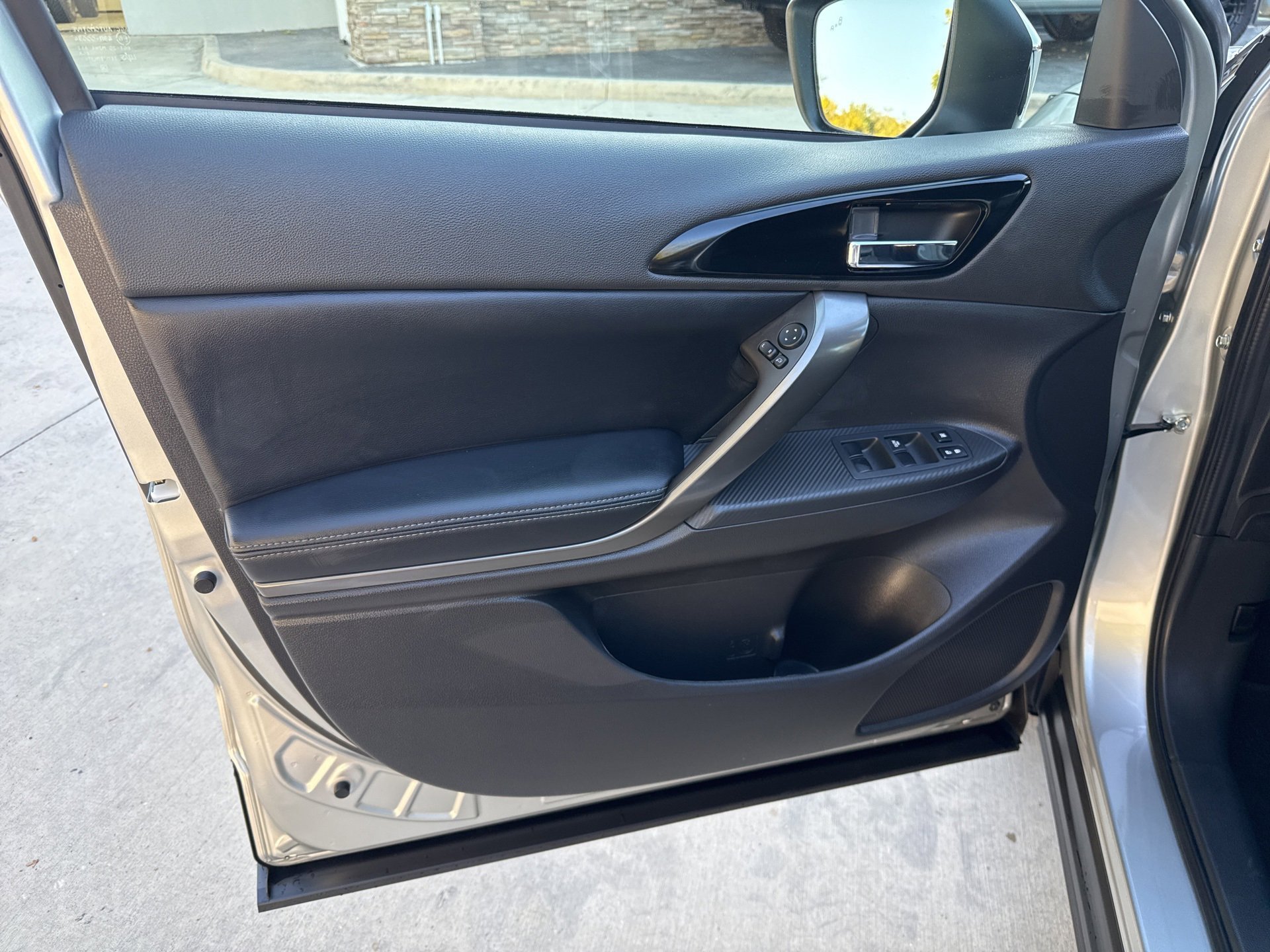 New 2026 Mitsubishi Eclipse Cross Black Edition image 5